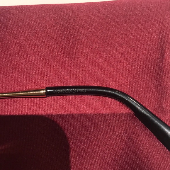 Authentic Gucci Swarovski Crystal Glasses - Picture 5 of 6